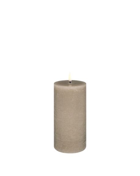Uyunï - bougie Pillar - Ivory - 7,8 x 15,2 cm