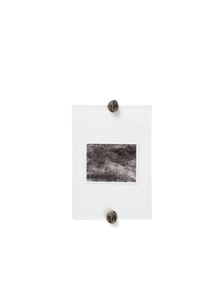 FERM LIVING - Cadre Photo en Gravier - A5 - Laiton Antique